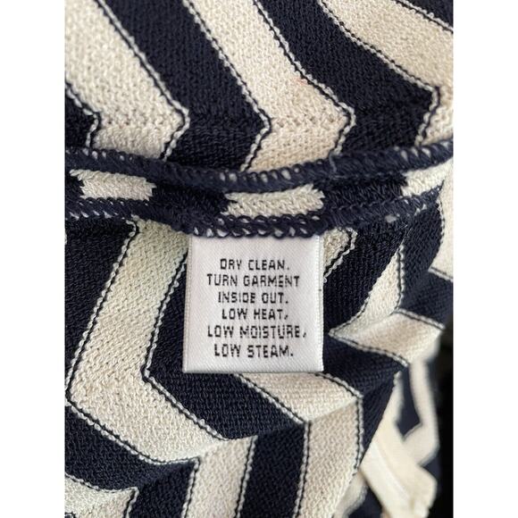 St. John Knit Sweater Cardigan Chevron Zig Zag Zip Front Color Block - Picture 13 of 13